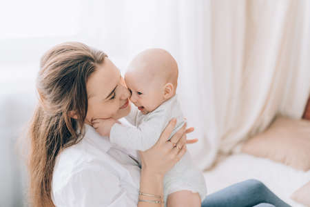 Must-Have Nappy Bags for UK Parents: Organisation and Convenience on the Go
