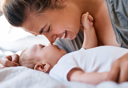 Co-Sleeping vs. Room Sharing in the UK: What’s Best for Your Newborn?